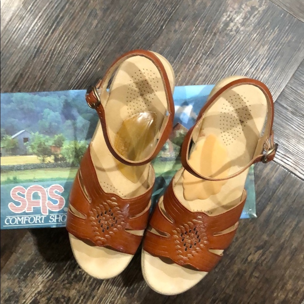 SAS brand Huarache Sandals. Light brown color.